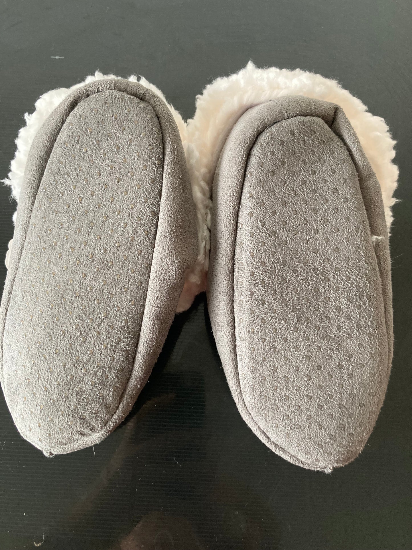 Warme en zachte gevoerde sloffen - Pantoffels - grijs