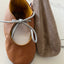 Cognac kleurige leren babyslofjes van Inch Blue