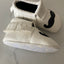 Babyschoentjes van Baby-Slofje, wit met snor