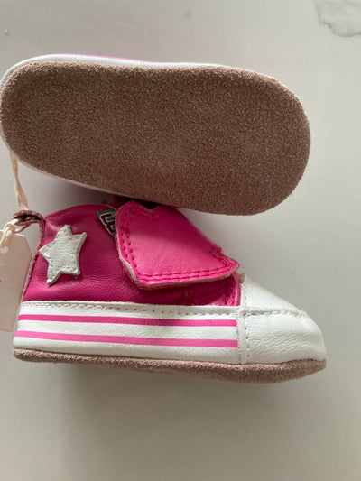 Fuchsia babyschoentjes met klittenband van Melton