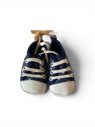 Canvas gympen - babysneakers van Baby-Slofje, marine met sterren