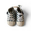 Canvas gympen - babysneakers van Baby-Slofje, donkerblauw met stippen en strikje